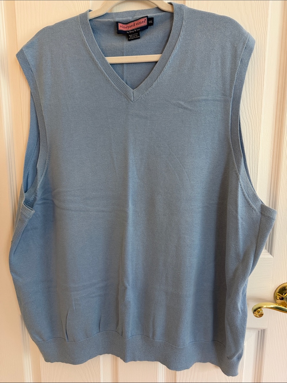 Vineyard Vines Men's Light Blue V-Neck Crewneck Vest